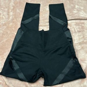 Aerie offline hugger legging